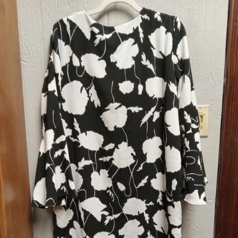 Karen Kane Floral Black/White Dress